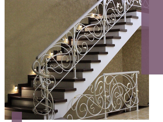 Кованые лестницы под ключ в Чапаевске — изготовление и монтаж