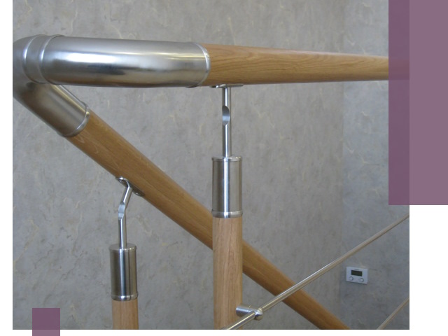 Комбинированные перила на заказ в Чапаевске — монтаж и производство