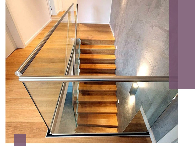 Перила для лестницы в доме — изготовление и монтаж в Чапаевске