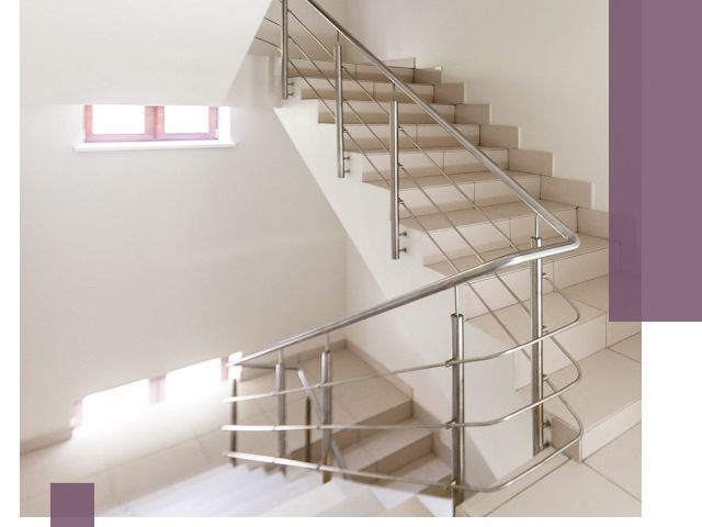 Установка и замена перил в подъезде в Чапаевске