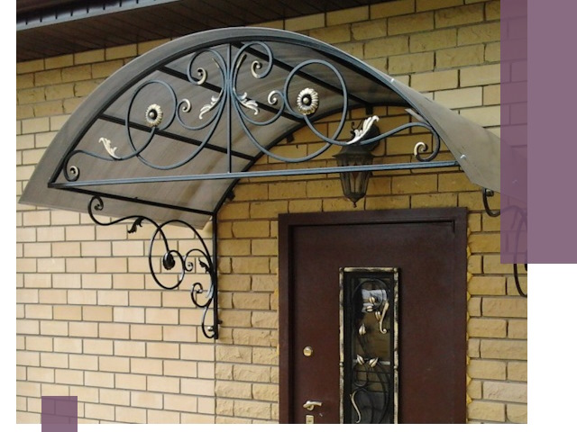 Изготовление козырьков из металла под ключ в Чапаевске