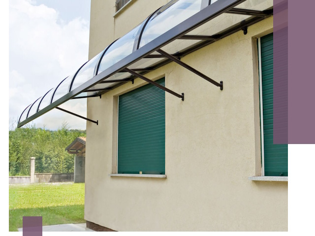 Козырьки над окнами в Чапаевске — изготовление и монтаж по выгоде